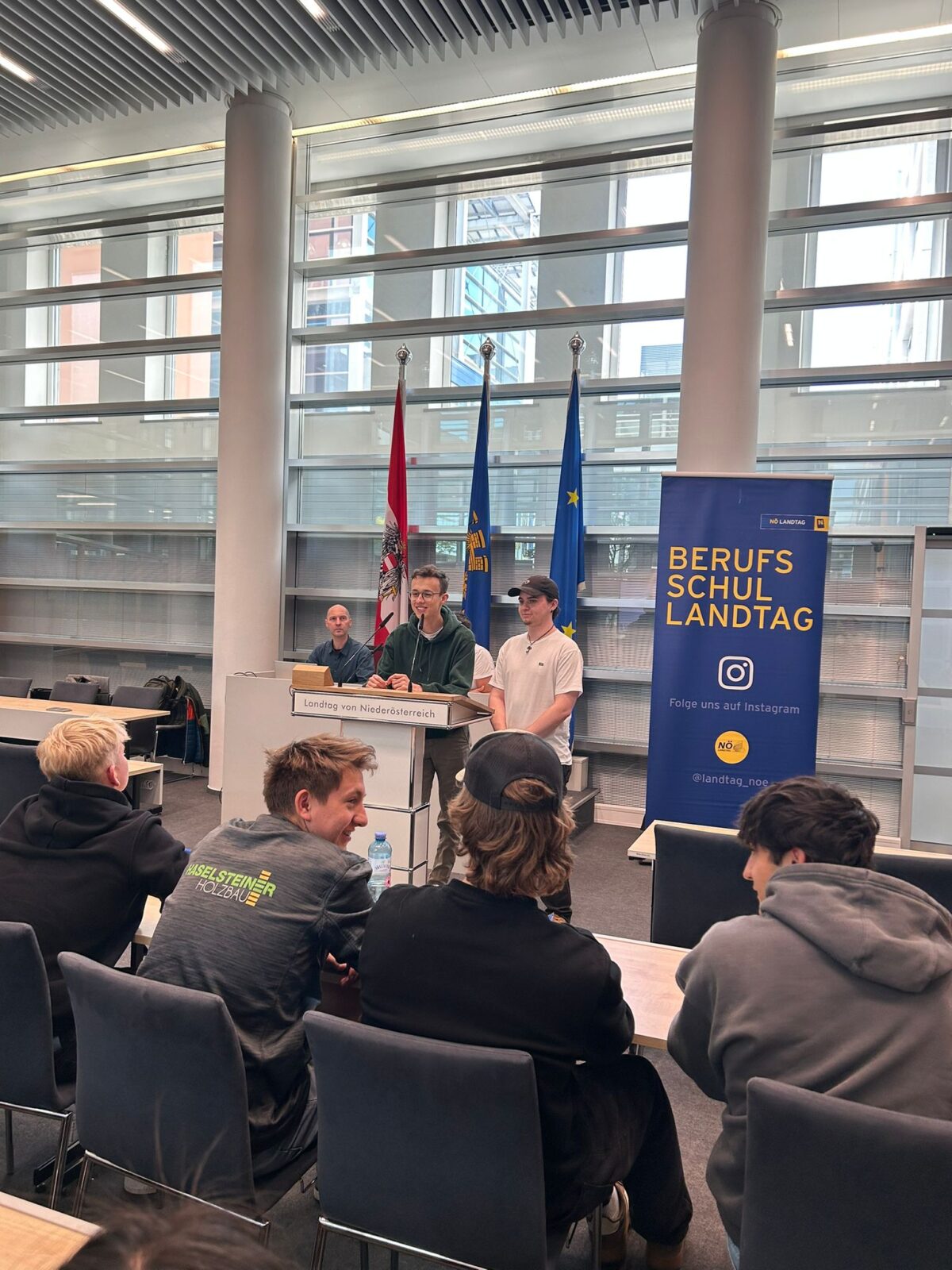 20260518_LandtagLG4-2526_08 Berufsschule beim Landtag 25/26 LG4